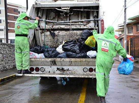 Follow city garbage collection rules or pay a fine