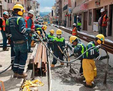 Tram construction returns to El Centro