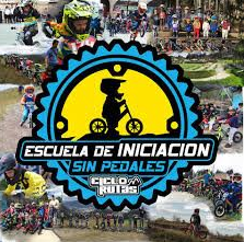 Ciclo Rutas Ecuador: pioneers on impulse bicycle in the south of the country