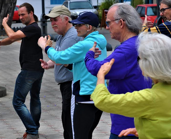 Cuenca expats find harmony through Tai Chi