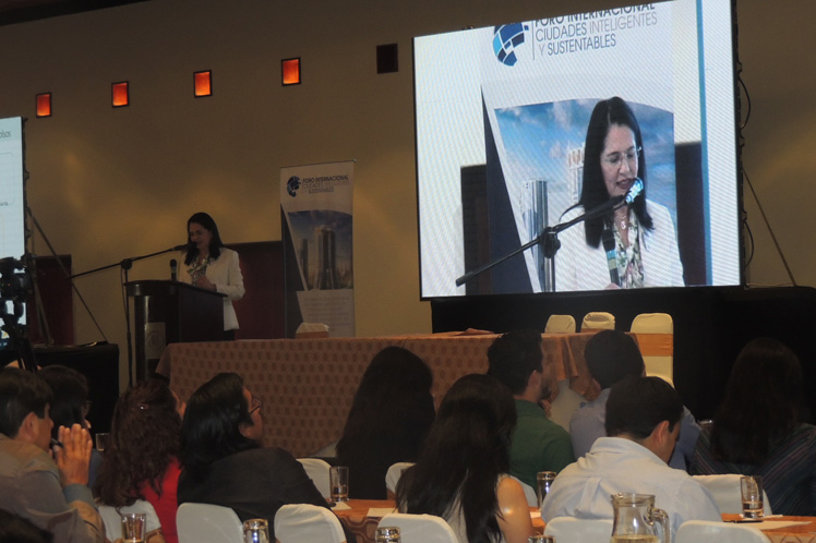 Forum in Ecuador Urges Agenda Committed with Sustainable Cities