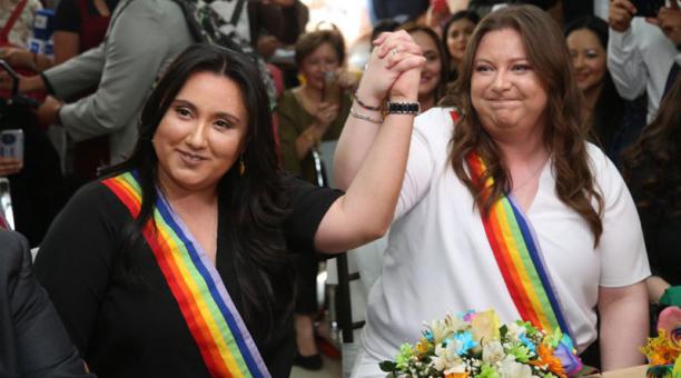 Eight couples share vows in Ecuador’s first same-sex marriages