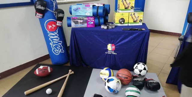 Drug and Alcohol rehabilitation institute receives sports gear as donation