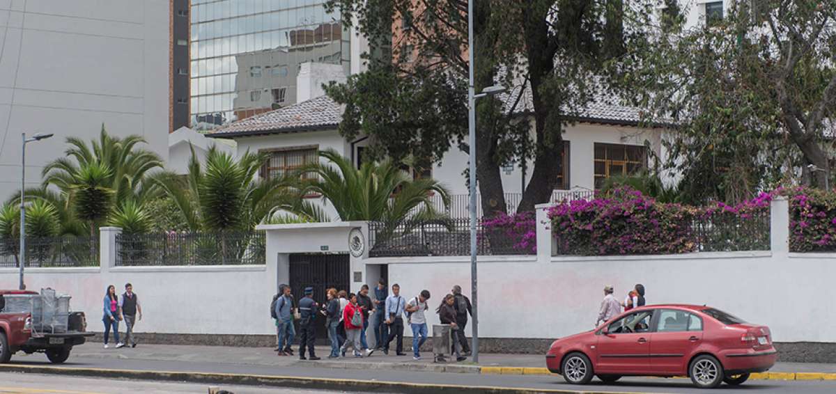 10 former Correa officials now seeking asylum