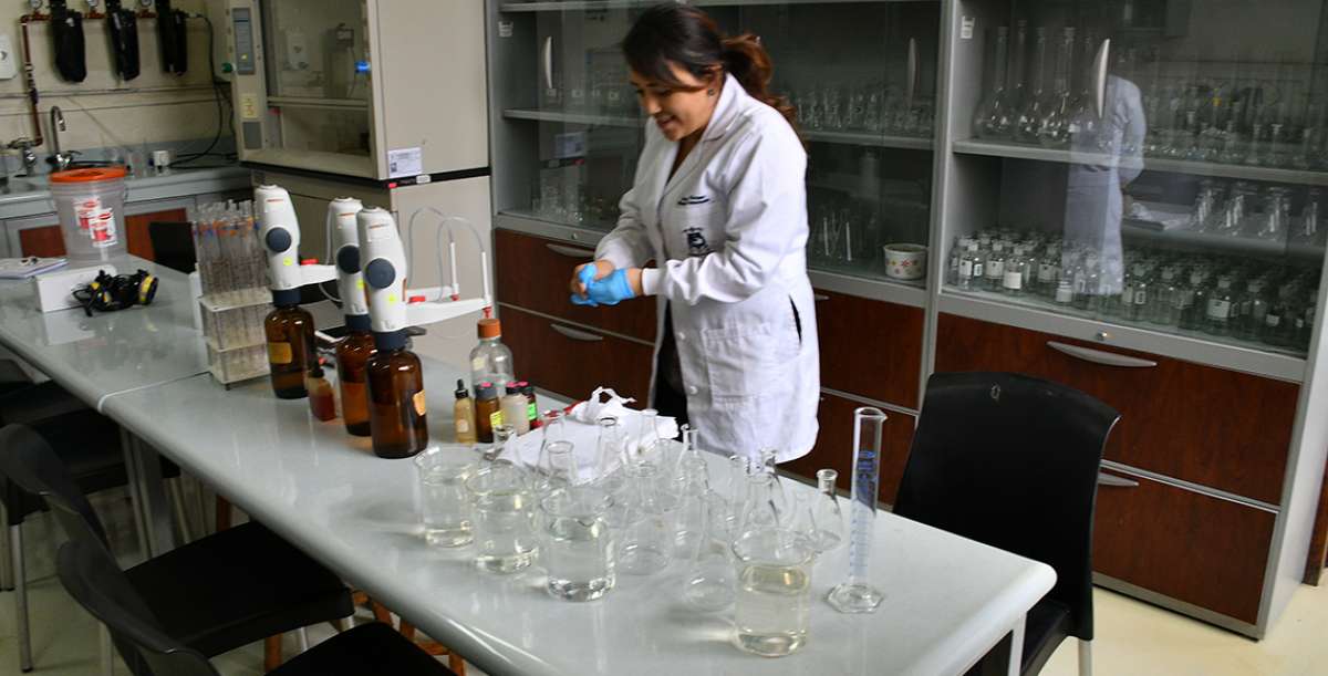 Female scientists and academics battle gender stereotypes throughout Ecuador