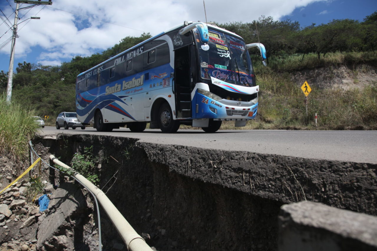 The repair of the CuencaGirónPasaje highway is finally being