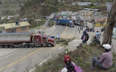 Ecuador’s Transporters Plan National Strike Over Fuel Subsidy Cuts and Road Insecurity