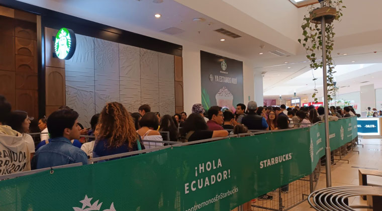 Customers Flock to First Starbucks in Ecuador; Krispy Kreme Opens Nearby This Week