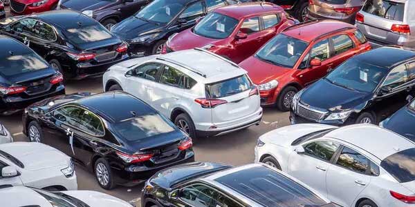 Automotive Market Faces Deepening Sales Crisis