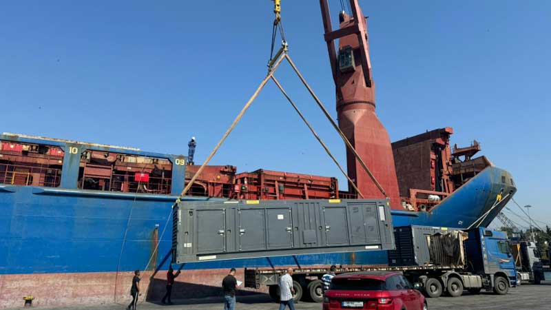 Ecuador Advances Energy Projects to Tackle Power Crisis