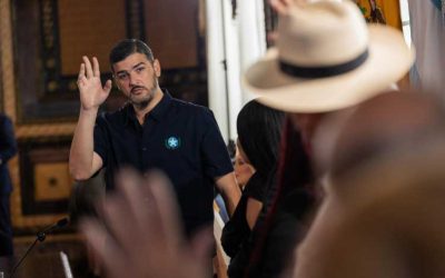 Judge Orders Guayaquil Mayor Aquiles Alvarez to Trial in Triple A Case, Mandates Electronic Bracelet