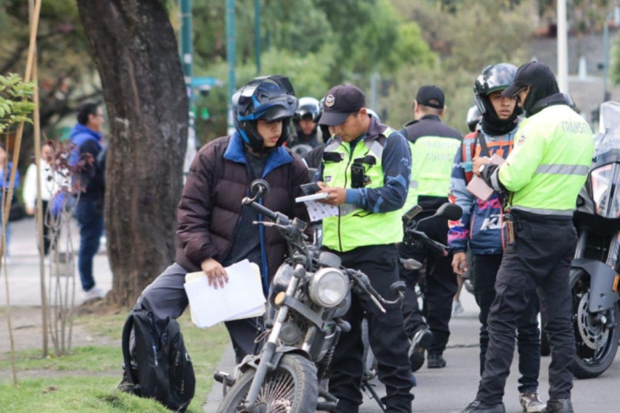 Understanding Risk in Ecuador: A Sober Look at the 2025 Public Safety Numbers