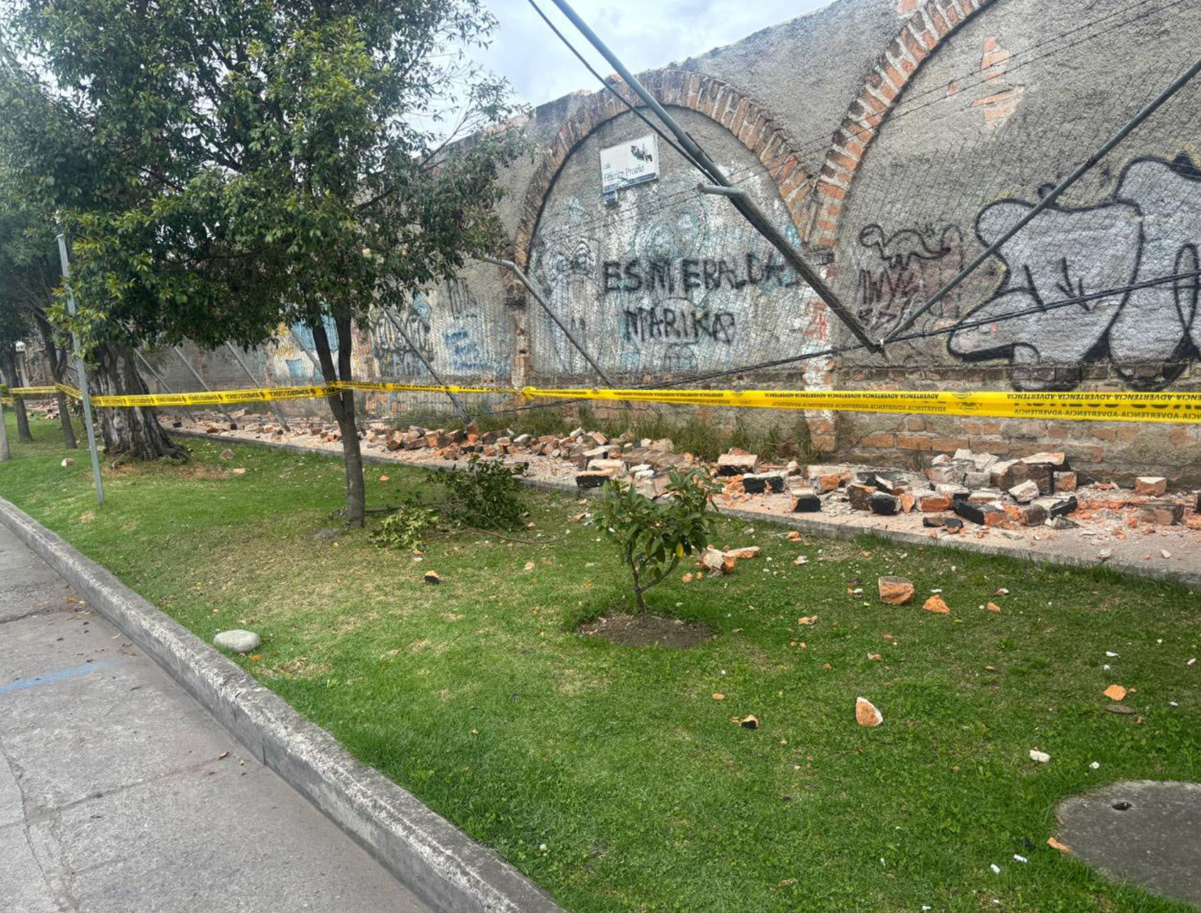 The Collapse of the Benigno Malo Wall and the Bureaucratic War