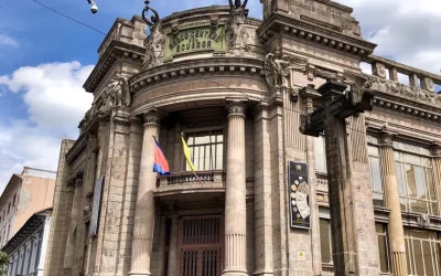 Banking strength and scrutiny rise together in Ecuador