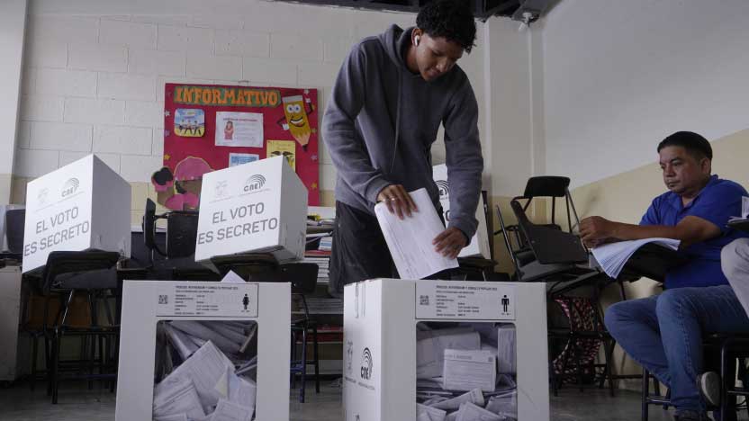 Early election shift jolts Ecuador parties as candidate deadlines tighten