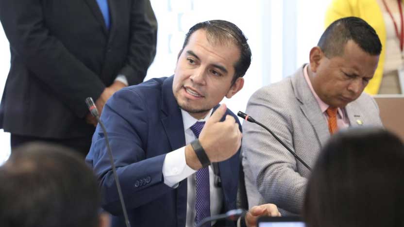 Ecuador clarifies flexible workweek rules as 10-hour days raise pay questions