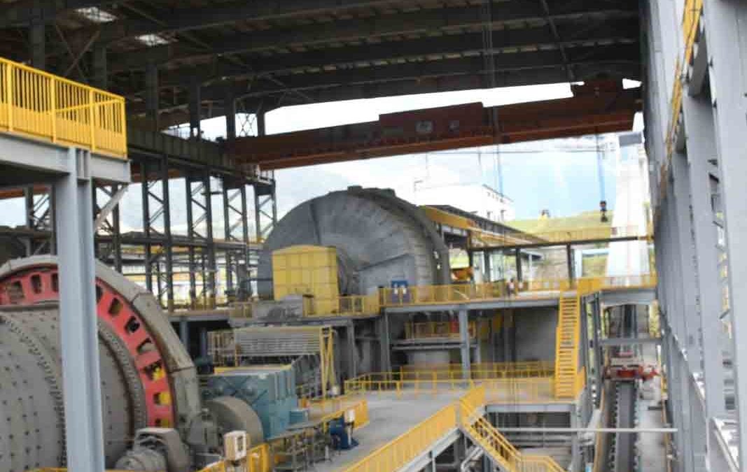 Big power users switch to self-generation as Ecuador protects household electricity supply