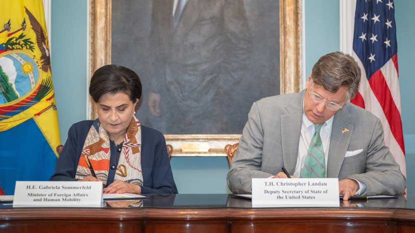 Ecuador-deepens-US-ties-with-nuclear-accord-while-Noboa-rejects-talk-of-political-submission