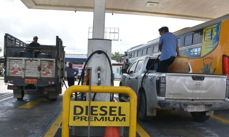 Diesel subsidy cut steadies Ecuador’s finances but leaves Noboa with new pressures