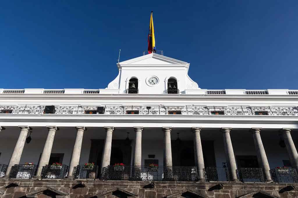 Ecuador taps bond market again as investor confidence improves.jpg