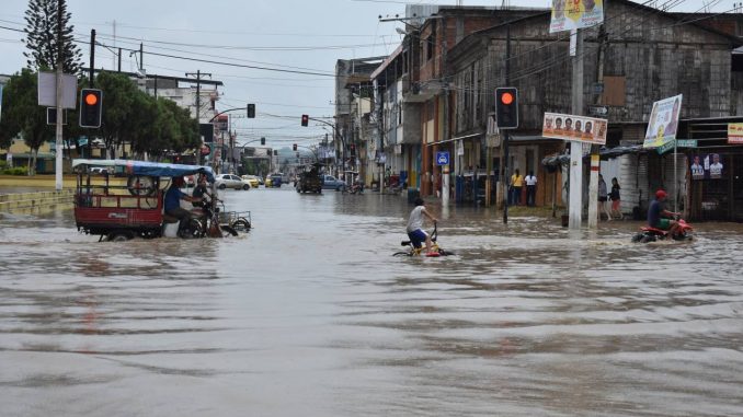 El Niño strengthens in the Pacific as Ecuador prepares for sharply different rainfall across the country