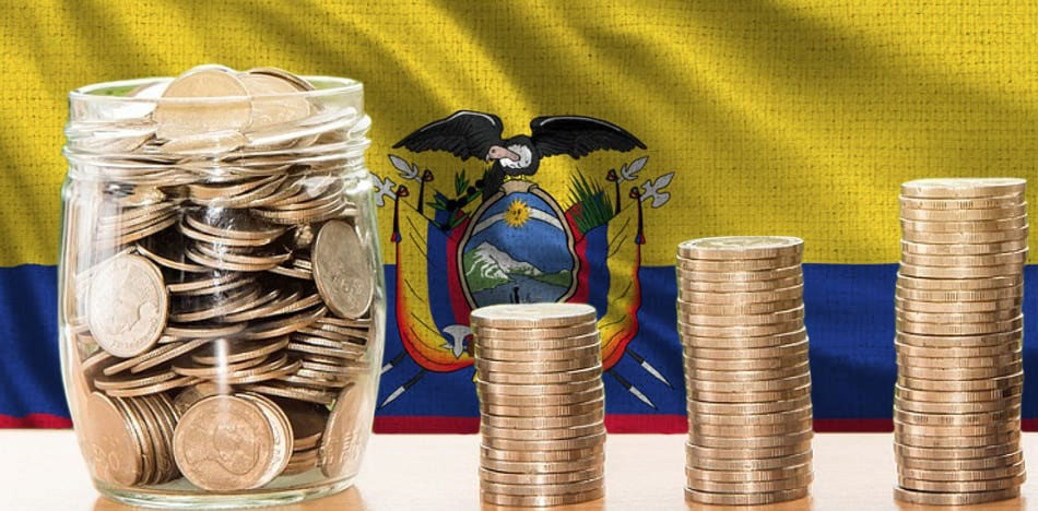 Public spending rises 10% as debt interest and IESS transfers absorb more of the budget