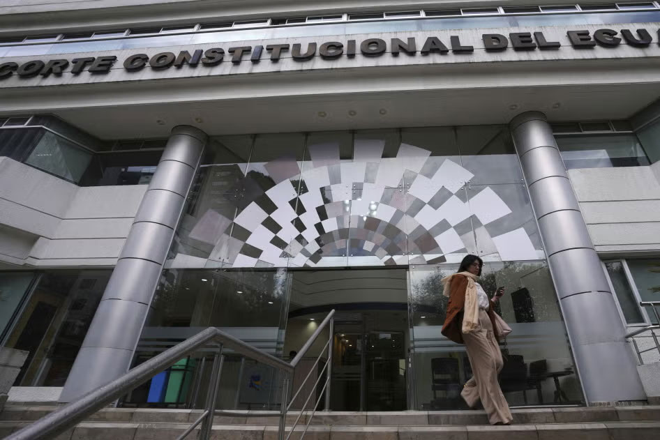 Fight over anticorruption courts reaches Constitutional Court as hundreds of cases are reassigned