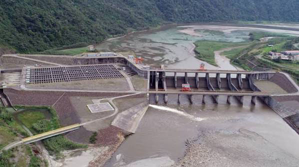 Industries face three days of power cuts as Ecuador tries to protect Mazar